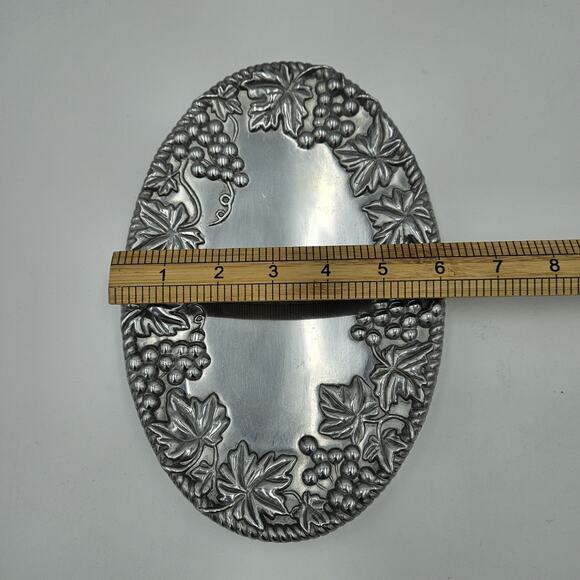 Vintage LENOX Metal Serveware 6" x 9" Oval Grapes Leaves Plate Platter Dish - Picture 4 of 5